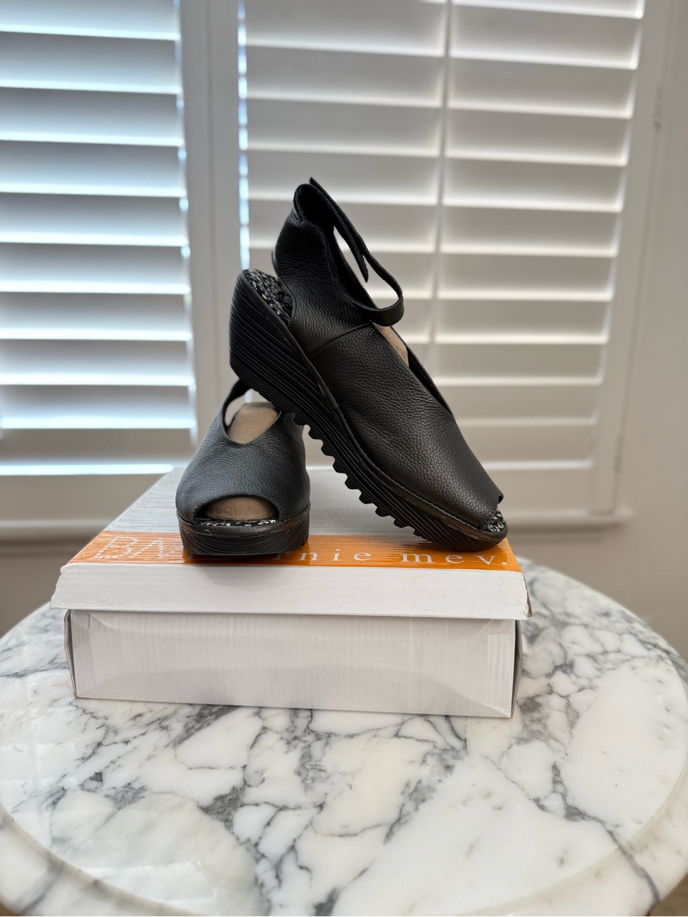 bernie mev. Mely Wedge - Picture 6 of 6